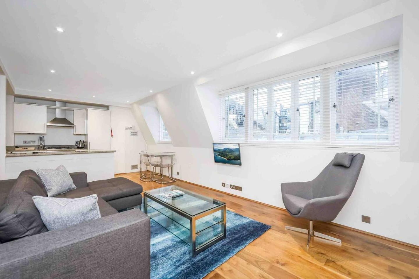 2 Bed By Oxford Circus And Regent Street! Appartement *